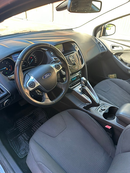 Ford Focus 9 of 9