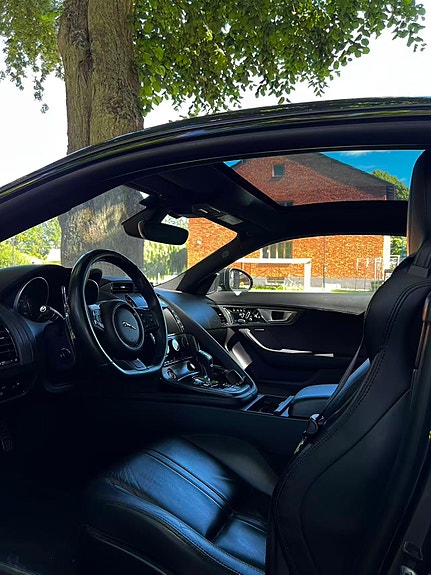 Jaguar F-TYPE 8 of 18
