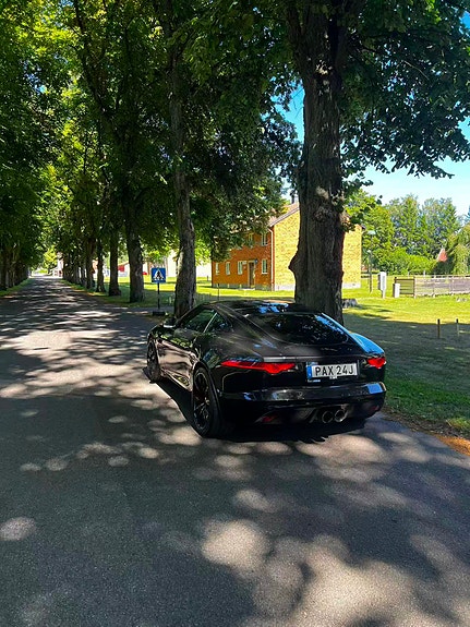 Jaguar F-TYPE 4 of 18