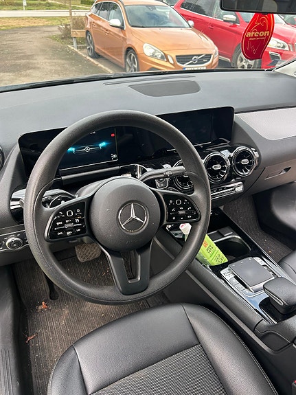 Mercedes-Benz B200 d 7 of 7