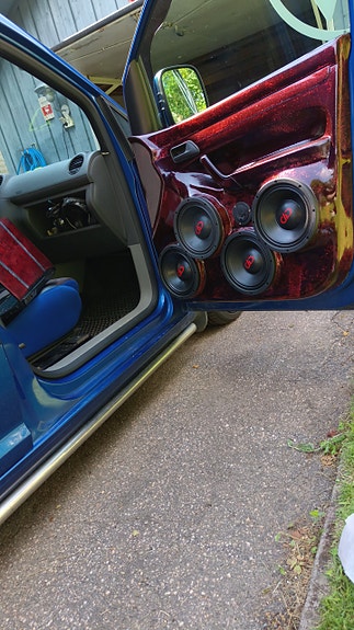 Volkswagen Caddy 6 of 6
