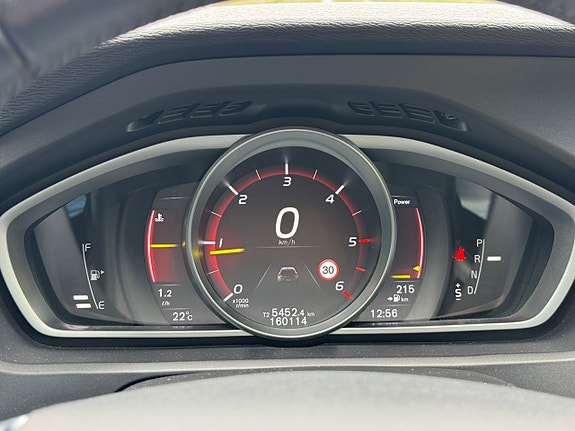 Volvo V40 9 of 13