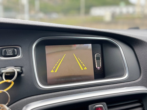 Volvo V40 7 of 13