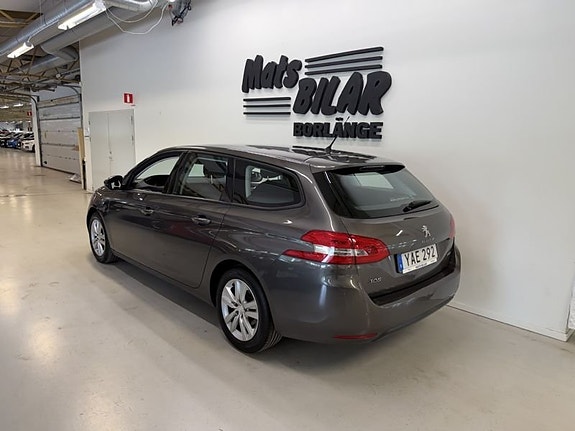 Peugeot 308 SW 3 of 5