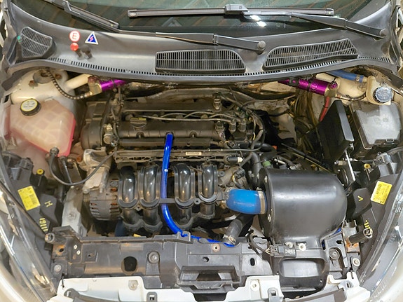 Ford Fiesta 16 of 18