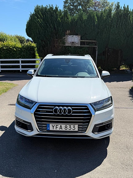 Audi Q7 7 of 25