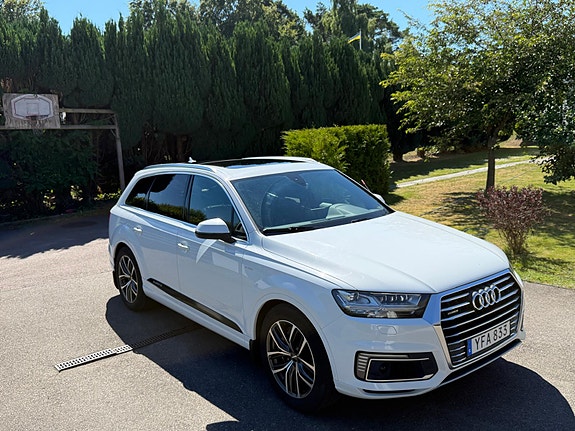 Audi Q7 8 of 25