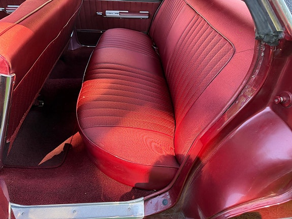 Pontiac Parisienne 17 of 25