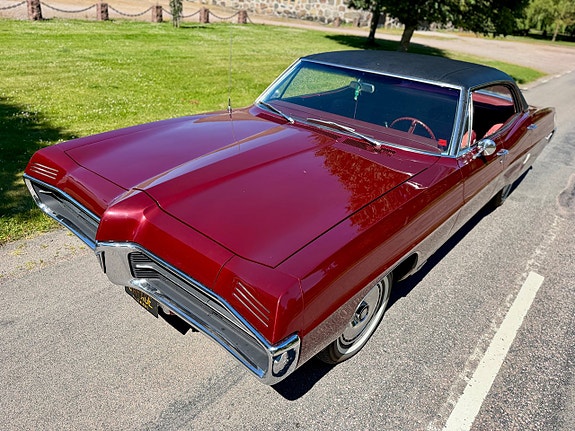 Pontiac Parisienne 11 of 25