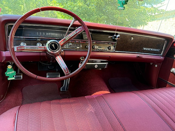 Pontiac Parisienne 15 of 25