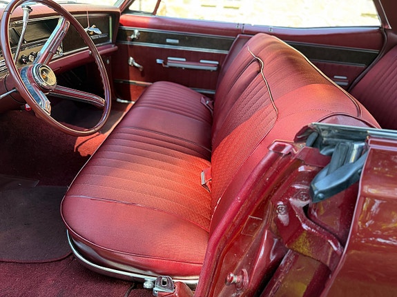 Pontiac Parisienne 14 of 25
