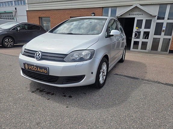 Volkswagen Golf Plus 2 of 11
