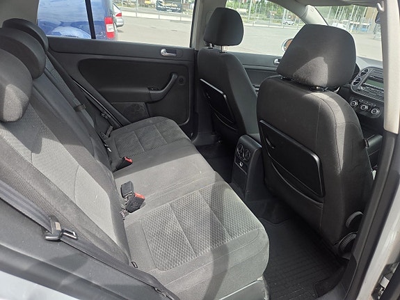 Volkswagen Golf Plus 10 of 11