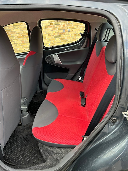 Peugeot 107 10 of 12