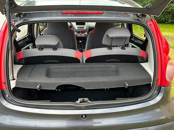Peugeot 107 6 of 12
