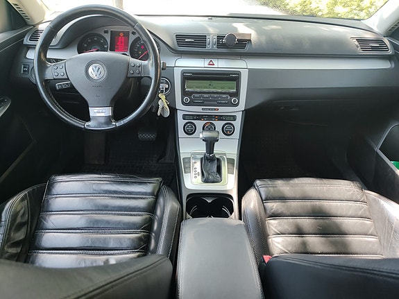 Volkswagen Passat 7 of 14