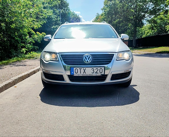 Volkswagen Passat 3 of 5