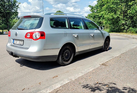 Volkswagen Passat 5 of 5