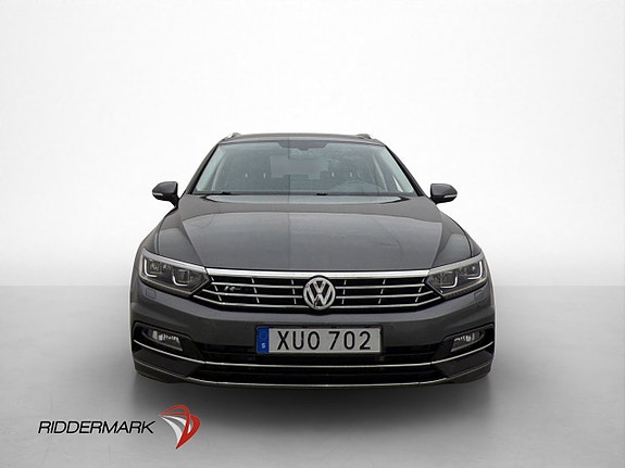 Volkswagen Passat 2 of 30