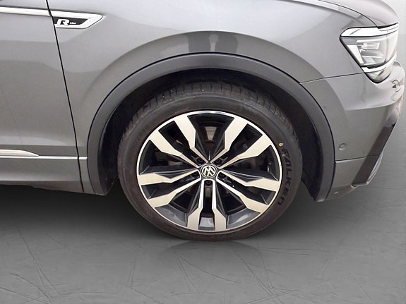 Volkswagen Tiguan 13 of 30