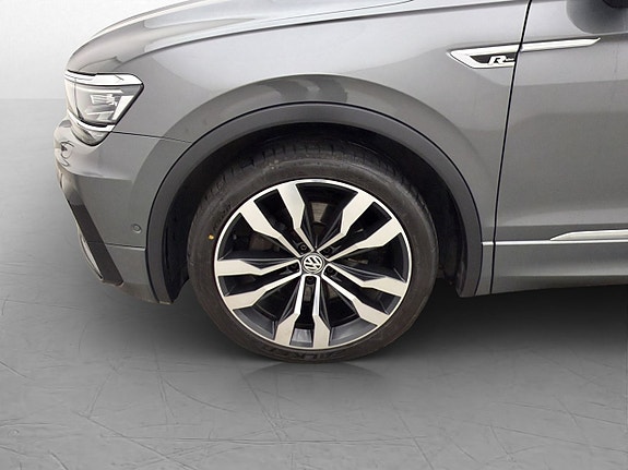 Volkswagen Tiguan 10 of 30