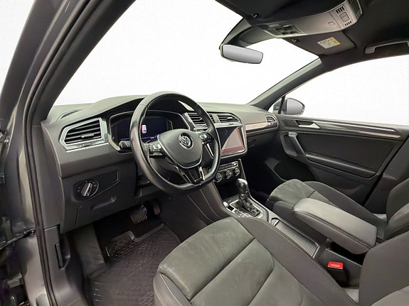 Volkswagen Tiguan 22 of 30