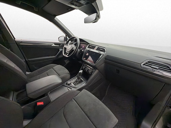 Volkswagen Tiguan 14 of 30