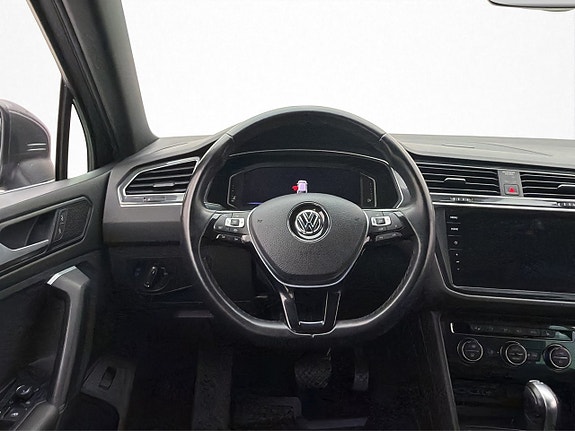 Volkswagen Tiguan 21 of 30
