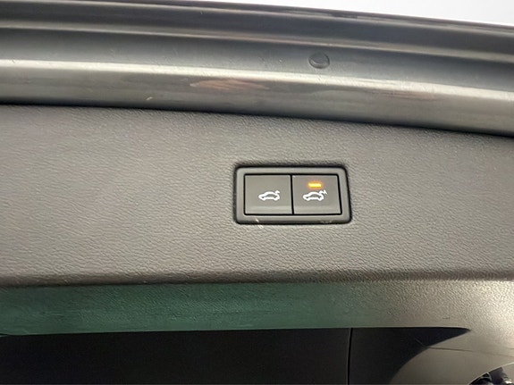 Volkswagen Tiguan 18 of 30