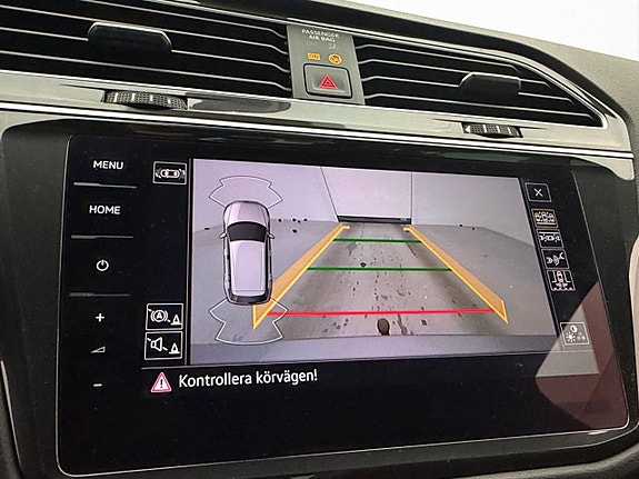 Volkswagen Tiguan 30 of 30