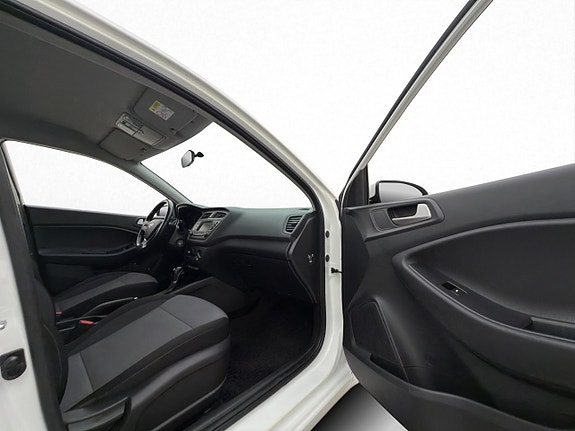 Hyundai i20 15 of 26