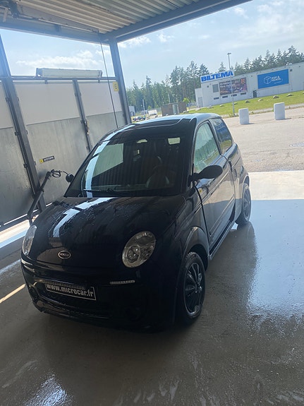 Microcar MGO 3 of 5