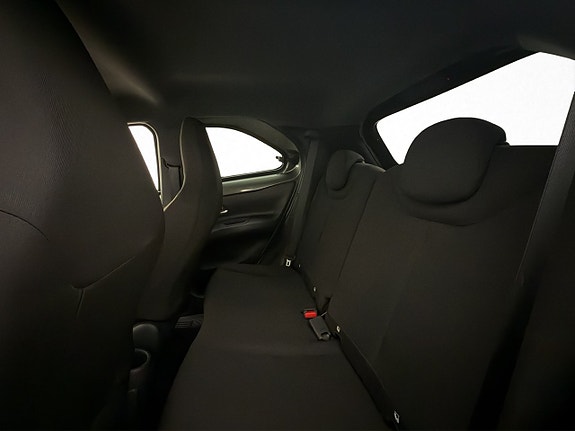 Toyota Aygo X 17 of 30