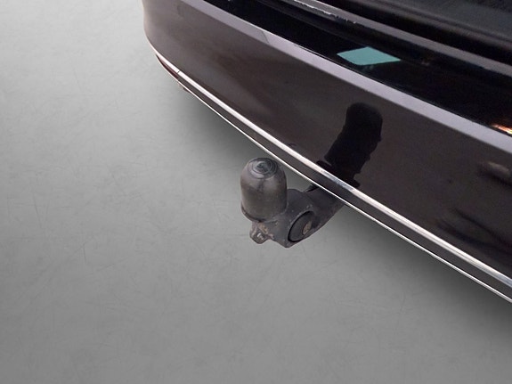 Volkswagen Passat 19 of 30