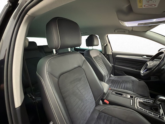 Volkswagen Passat 15 of 30