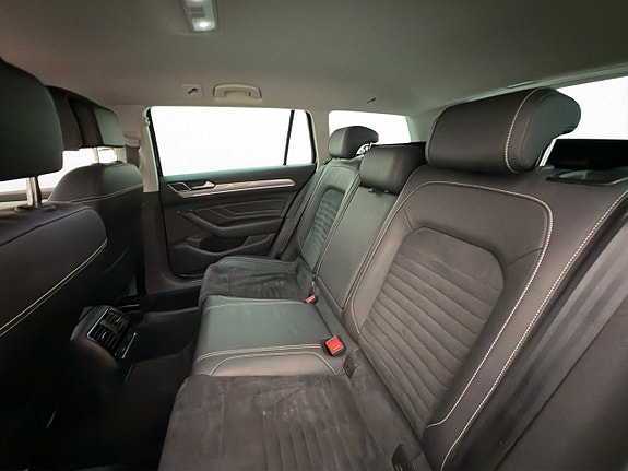 Volkswagen Passat 20 of 30