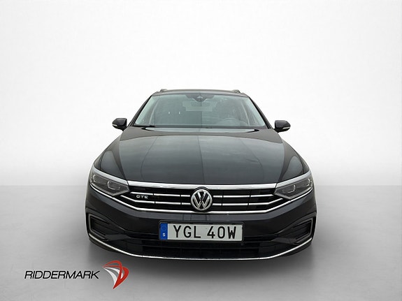 Volkswagen Passat 2 of 30