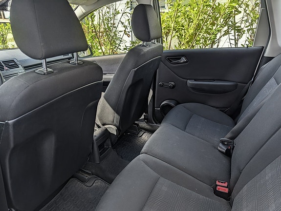 Mercedes-Benz A160 5 of 5