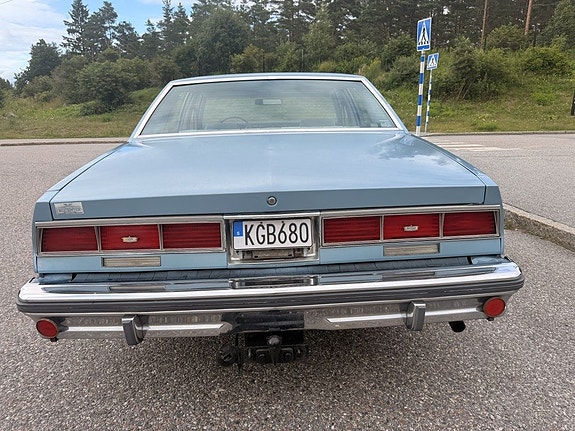 Chevrolet Caprice 4 of 5
