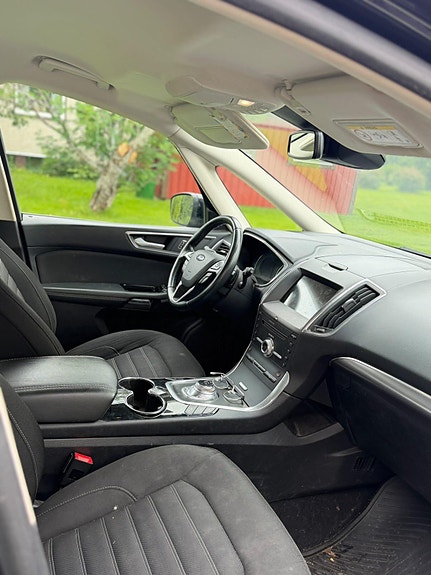 Ford Galaxy 3 of 3