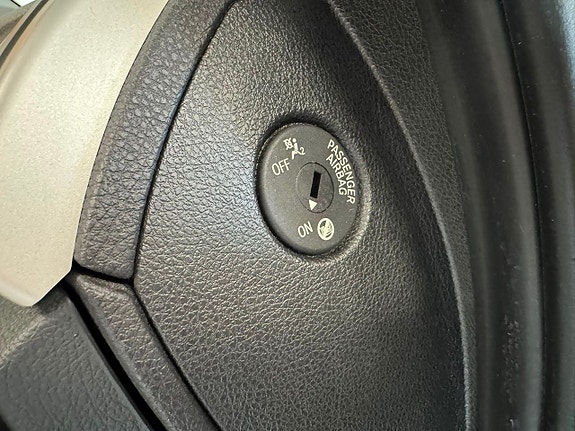 BMW 118i 24 of 27