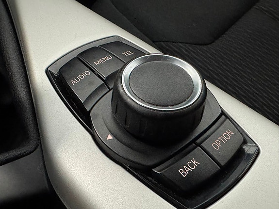 BMW 118i 20 of 27