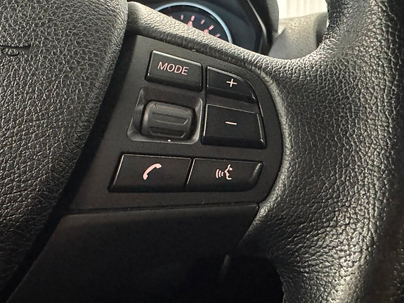 BMW 118i 26 of 27