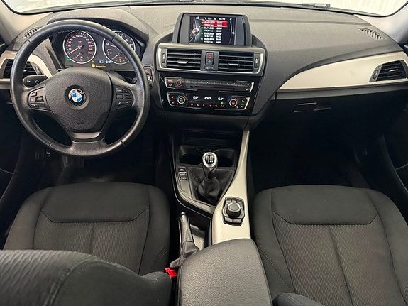 BMW 118i 21 of 27