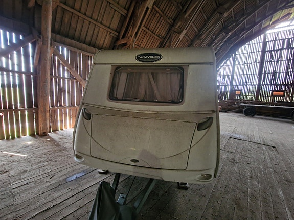 Caravelair Antares Luxe 426 2 of 18