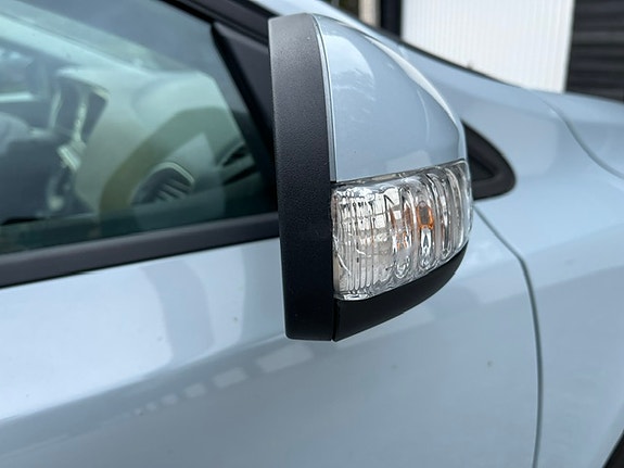 Volvo V40 9 of 9