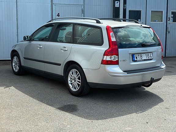 Volvo V50 5 of 16