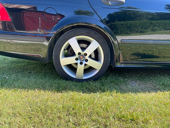 Saab 9-5 4 of 5