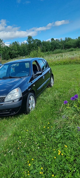 Renault Clio 2 of 4
