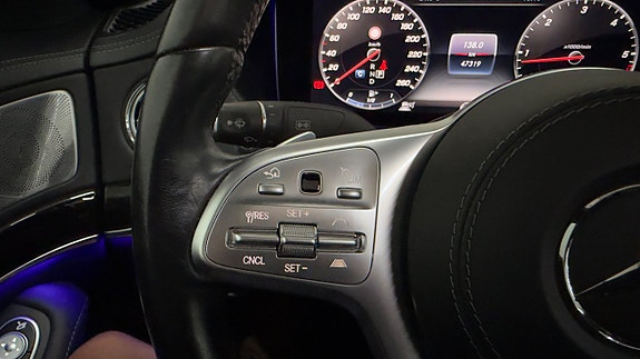 Mercedes-Benz S350 d 27 of 30